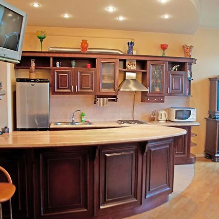 Two Bedroom Luxury Apartment Львов Экстерьер фото